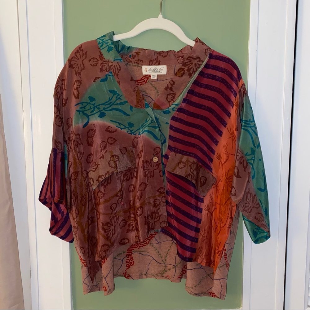 Kantha Bae Silk Short Sleeve Blouse